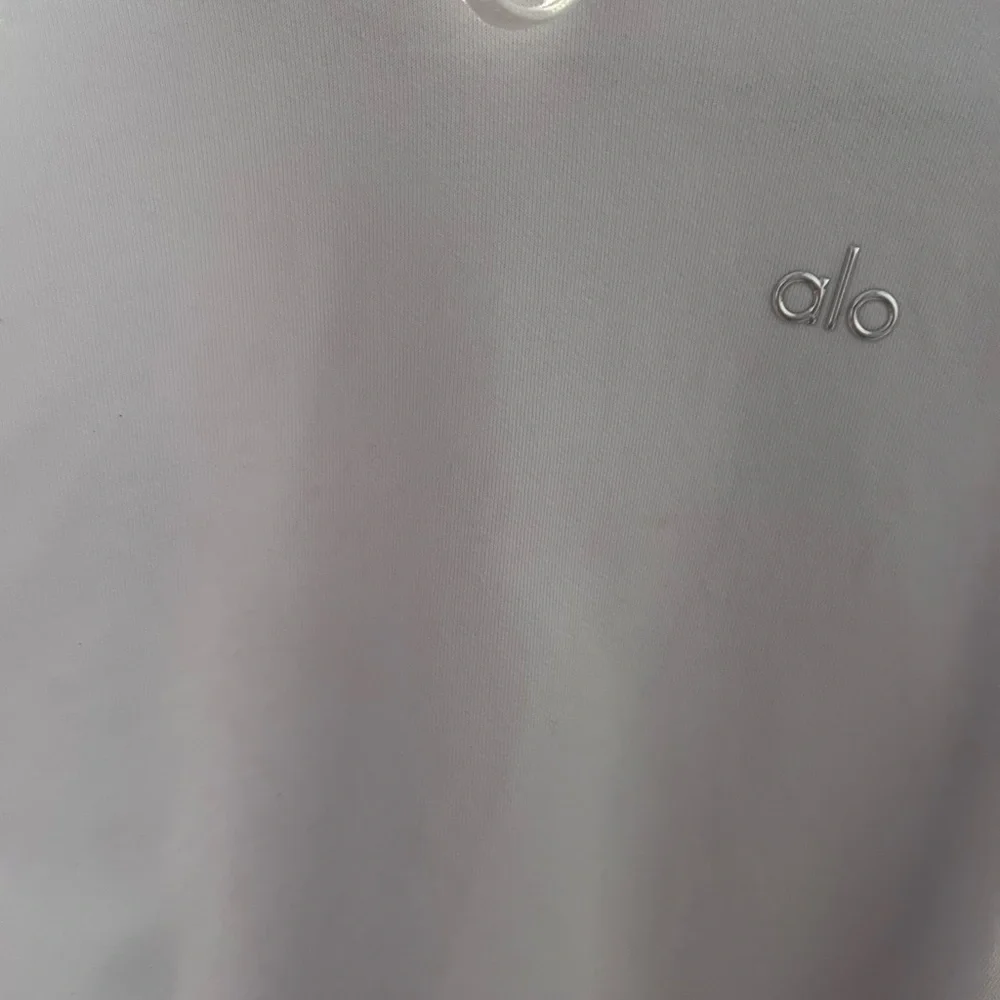 ALO Yoga white Hoodie with Embroidered Logo - Picture 11 of 13